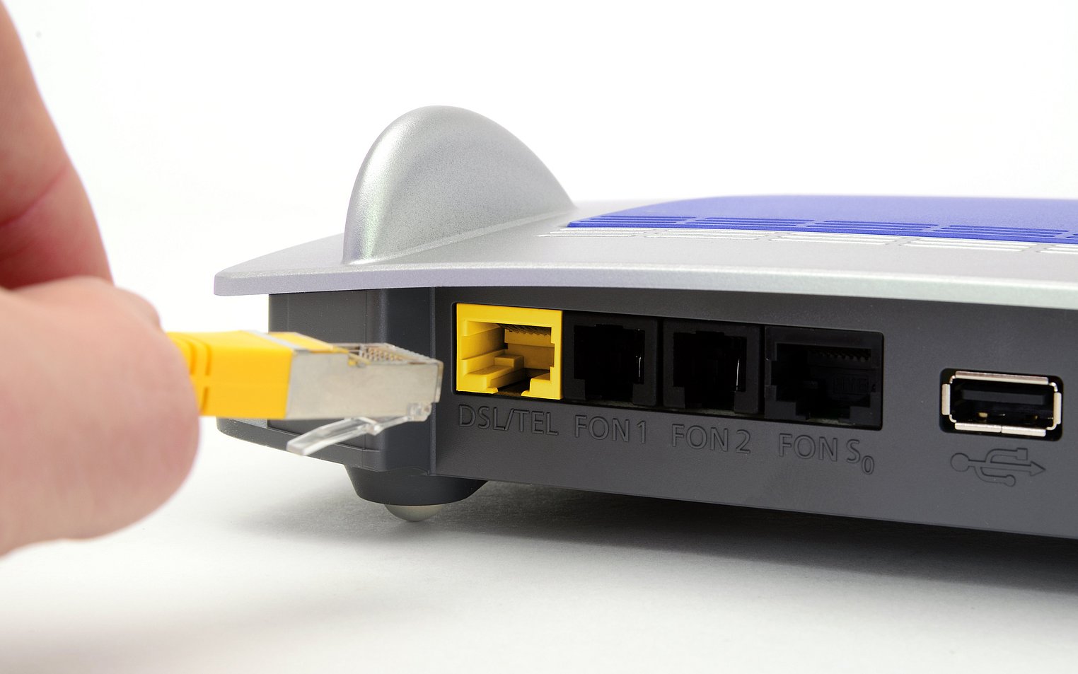 Fritzbox 7590 Eingehende Anrufe Gehen Nicht FRITZ!Box 7590: WLAN und DSL Tempo-Wunder