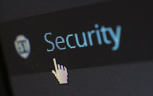 IT-Sicherheit im Unternehmen – so wird der Betrieb abgesichert IT-Sicherheit im Unternehmen – so wird der Betrieb abgesichert