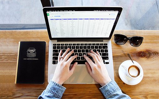 Wie kann man in Excel Zeichen automatisiert ersetzen? Wie kann man in Excel Zeichen automatisiert ersetzen?