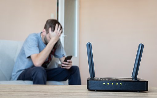 WLAN-Störquellen Internet, WLAN-Router, Empfang, Haus